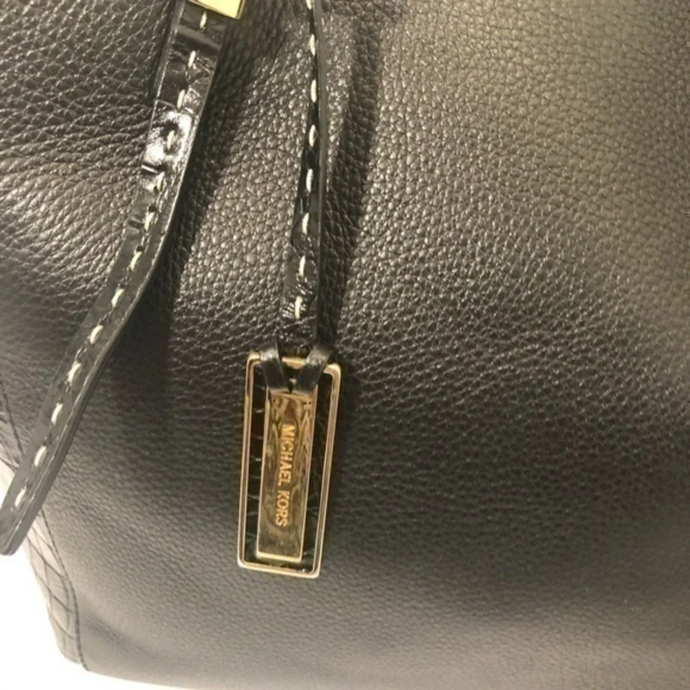 Michael kors luxury collection black leather bag
